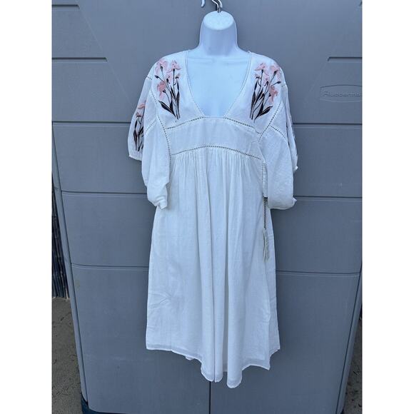 St Roche Lake Gauze Midi dress Ivory and Pink Embroidered w/Pockets Sz M NWT - Picture 3 of 16
